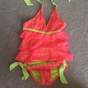 Girls tankini.